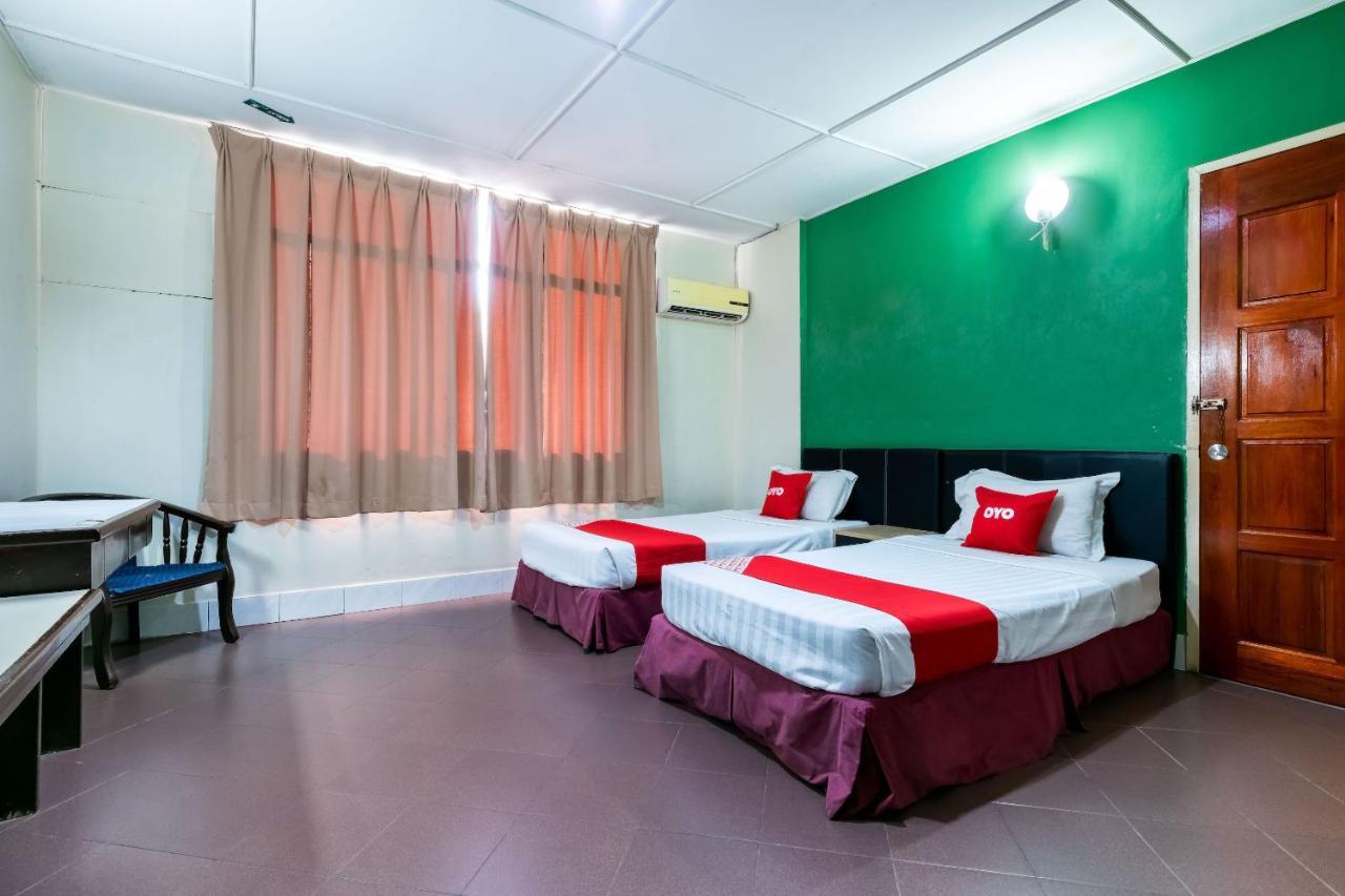 Oyo 89997 Kurnia Hotel Tawau Exterior photo