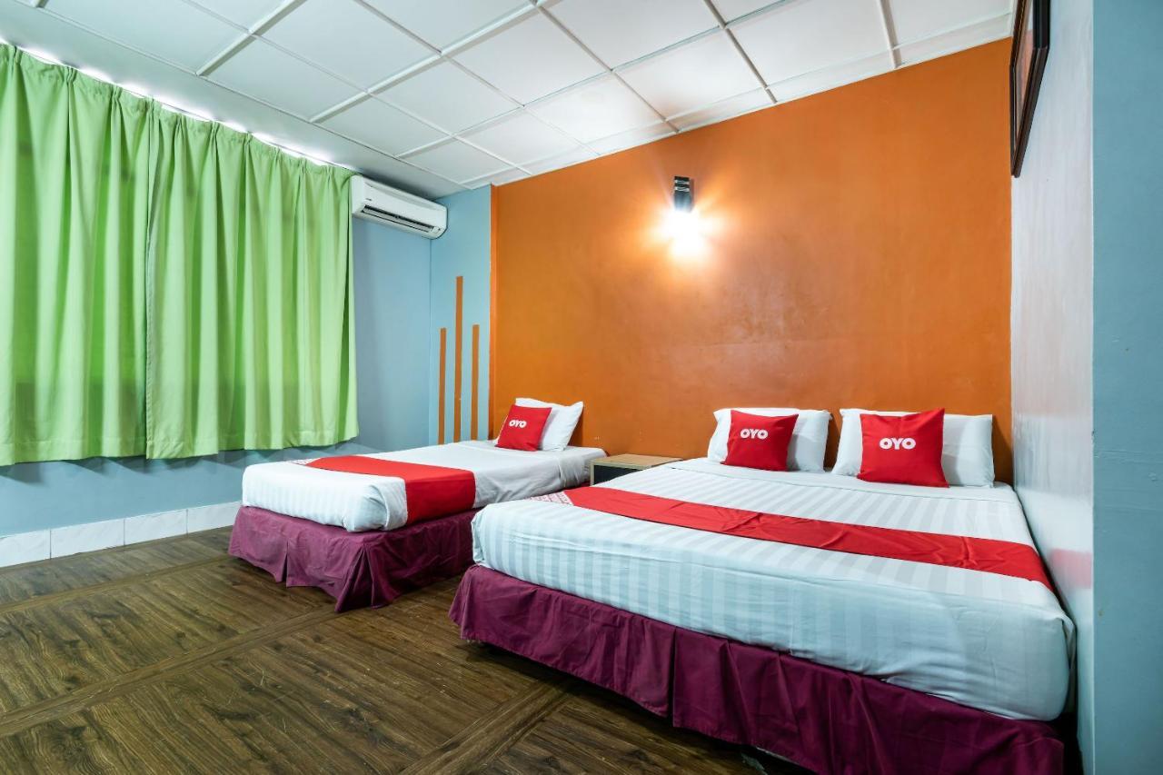 Oyo 89997 Kurnia Hotel Tawau Exterior photo