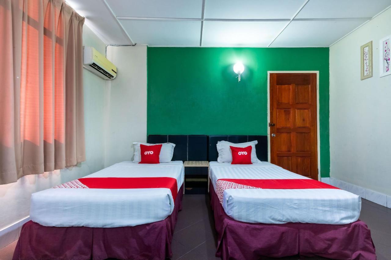 Oyo 89997 Kurnia Hotel Tawau Exterior photo